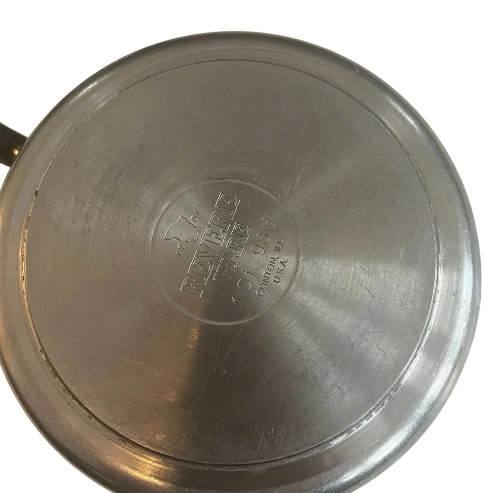 Revere Ware 1 Quart Sauce Pan Pot with lid Clinton Illinois 93d‎ USA